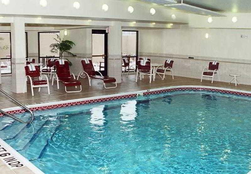 Courtyard By Marriott Topeka Facilities photo